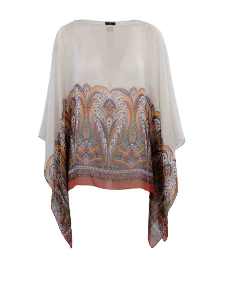 Shop ETRO Saldi Poncho: Etro poncho in seta.
Poncho in crêpe de chine di seta, decorato da una stampa Paisley.
100% seta.
Fabbricato in Italia.. WRJA0027 AK027-X0800